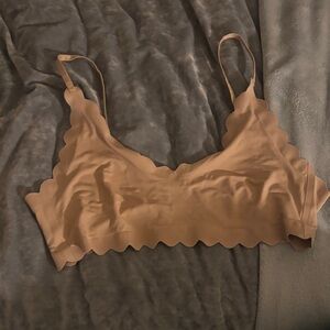 Shimera Scalloped Edge Bra in Tan
